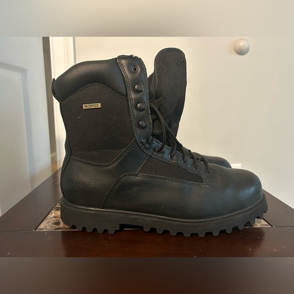 Men’s Guide Gear Thinsulate Insulation 800 gram Waterproof Boots - Picture 3 of 8